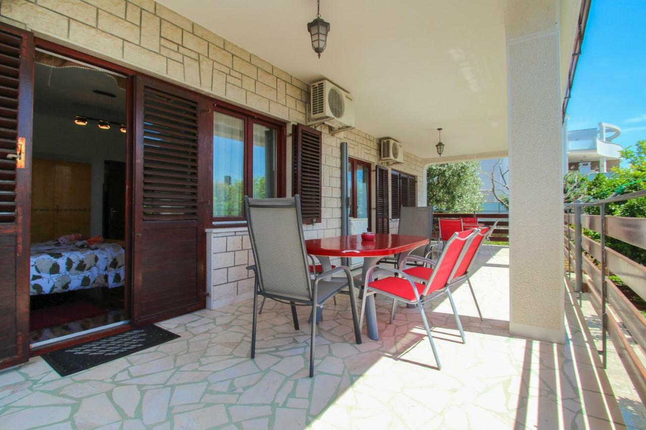 Zelena Oaza Apartment Novigrad Istria Kültér fotó